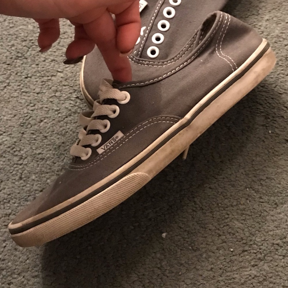 Vans - Picture 2 of 3